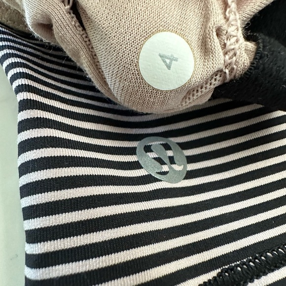 Lululemon Happy Strappy Tank sz 4 - Picture 5 of 7